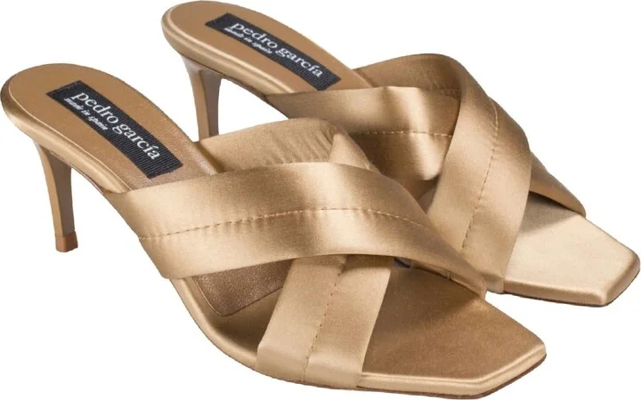 Women's Ilanis Crossover Sandals In Gold