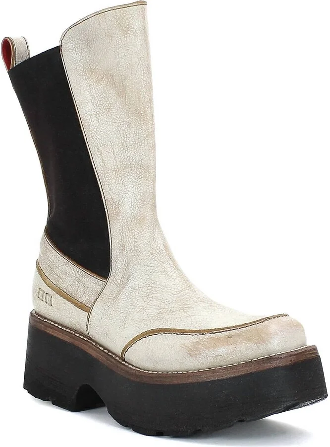 Women's Illicit Boots In Nectar Lux