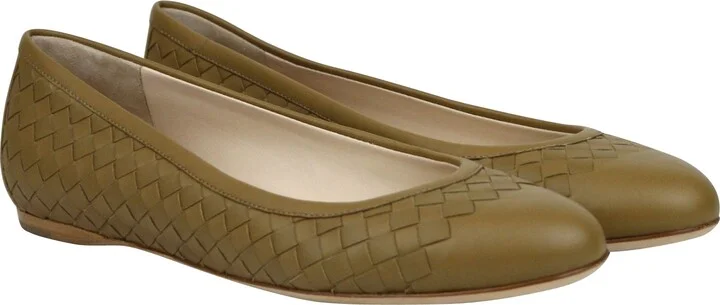 Women's Intrecciato Brown Leather Flat Slippers (39 EU / 9 US) - Image 4