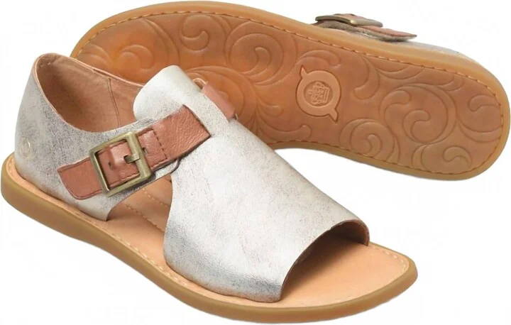Women's Ivey Flat Sandals In Light Gold Panna Cotta Metallic
