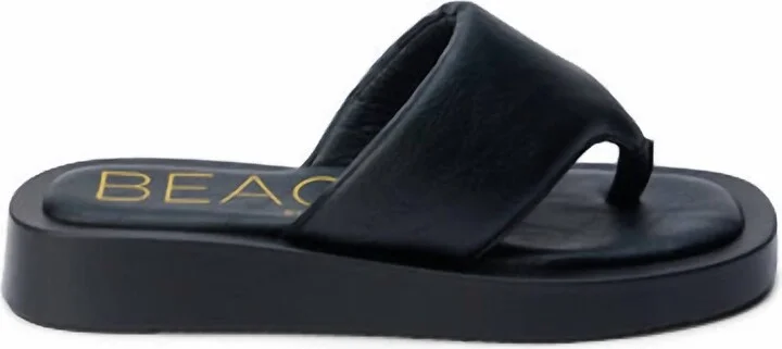 Women's Izzie Sandal In Black