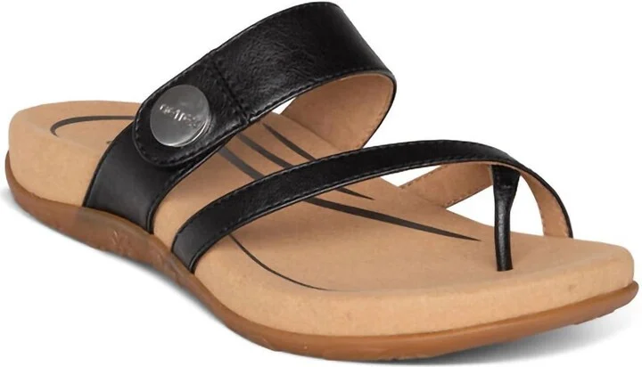Women's Izzy Sandals In Black