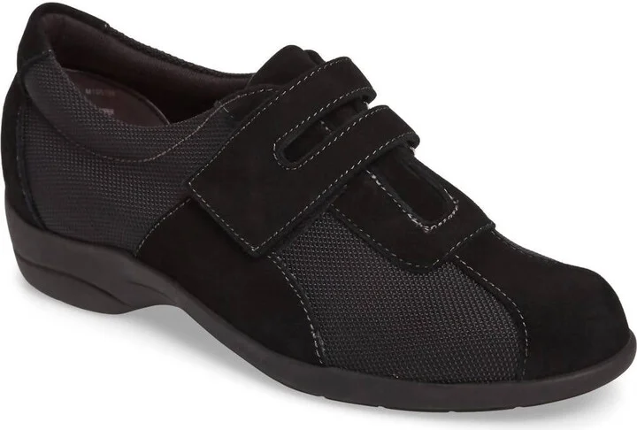 Women's Joliet Sneaker In Black Fabric