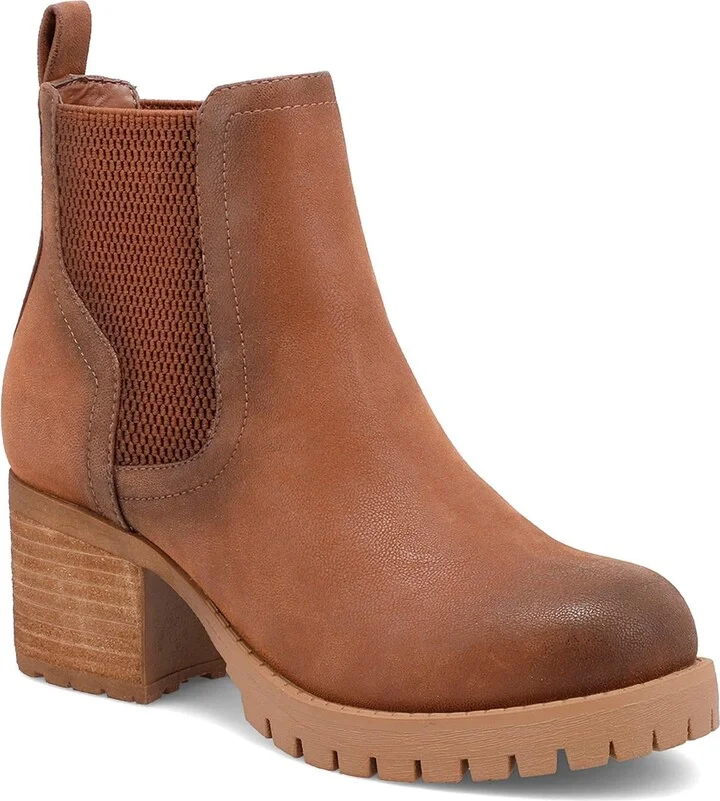 Women's Jonna Lug Sole Boot In Cognac