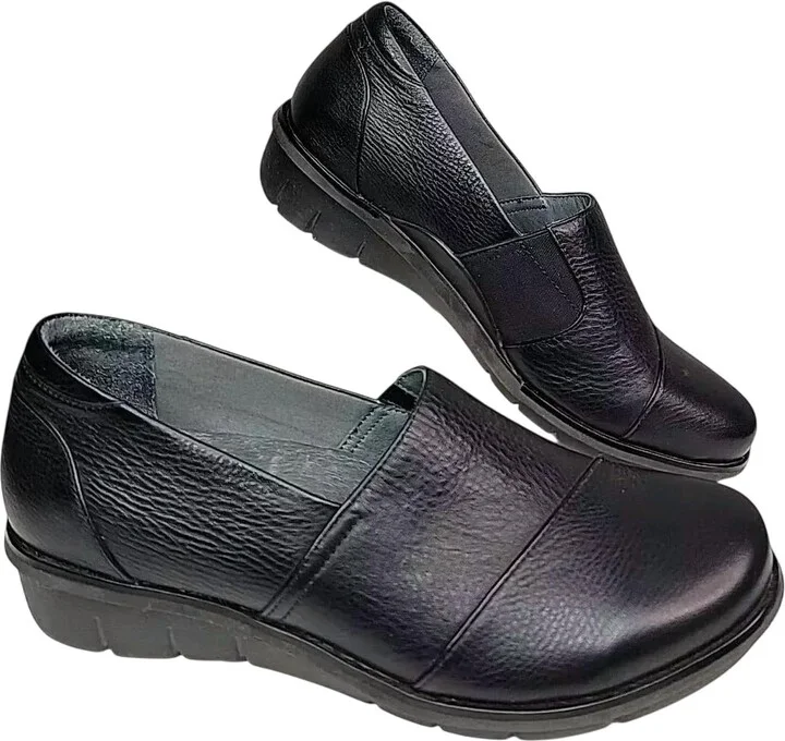 Women's Julia Milled Loafer In Black