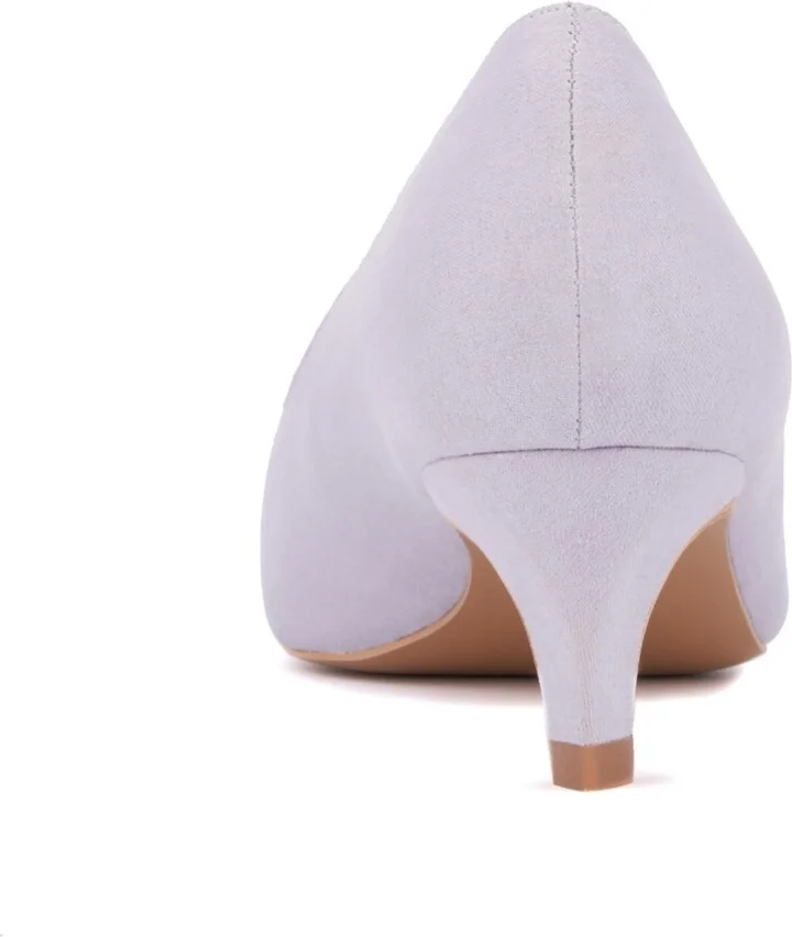 Women's Kaelyn Kitten Heel Pump - Image 3