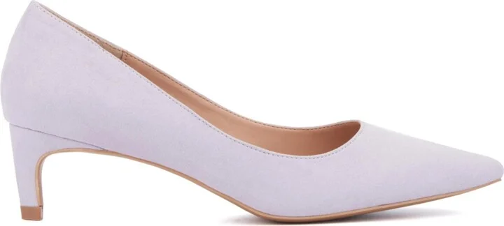 Women's Kaelyn Kitten Heel Pump - Image 4