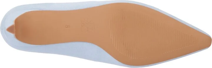 Women's Kaelyn Kitten Heel Pump - Image 10
