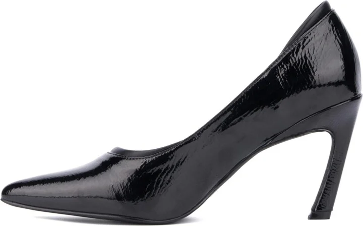 Women's Kailynn- Pointy Textured Pump Heels - Image 4
