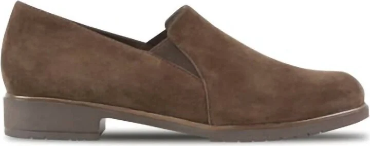 Women's Kam Loafer In Brown Suede