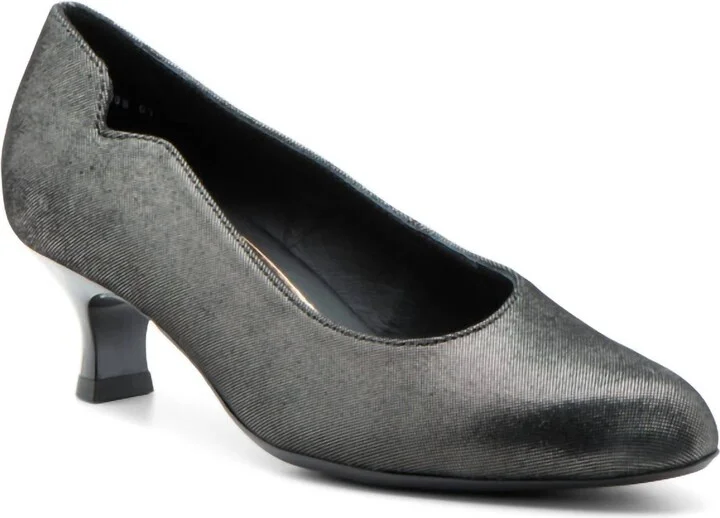 Women's Kat Celtic Pump Heels In Black