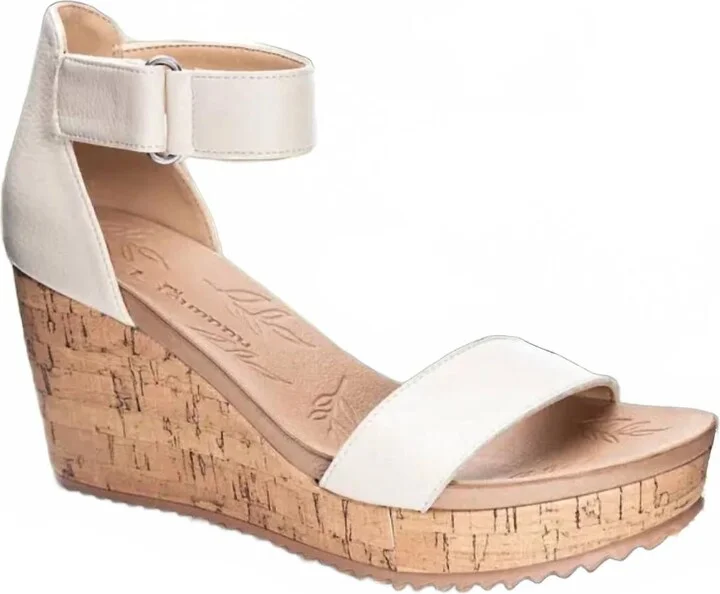 Women's Kaya Patent Wedge Sandal In White