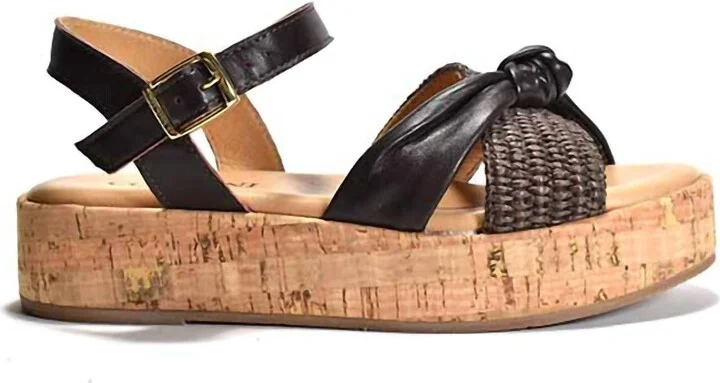 Women's Kaylin Wedge Sandals In Brown