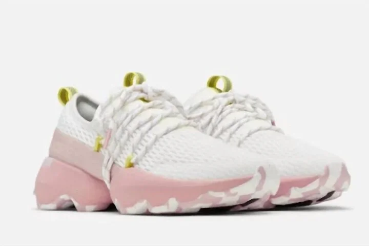 Women's Kinetic Impact Lace 22 Sneakers In Moonstone