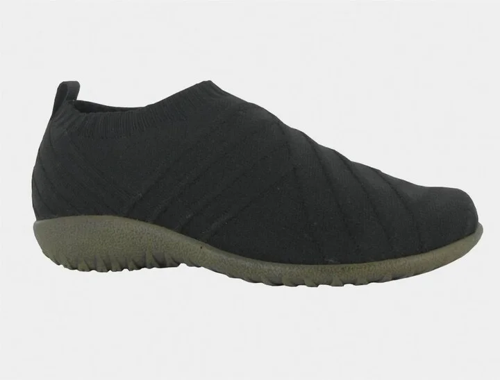 Women's Knit Sneaker - Medium In Black