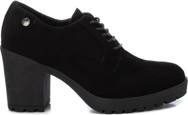 Women's Lace Closure Shoes In Black