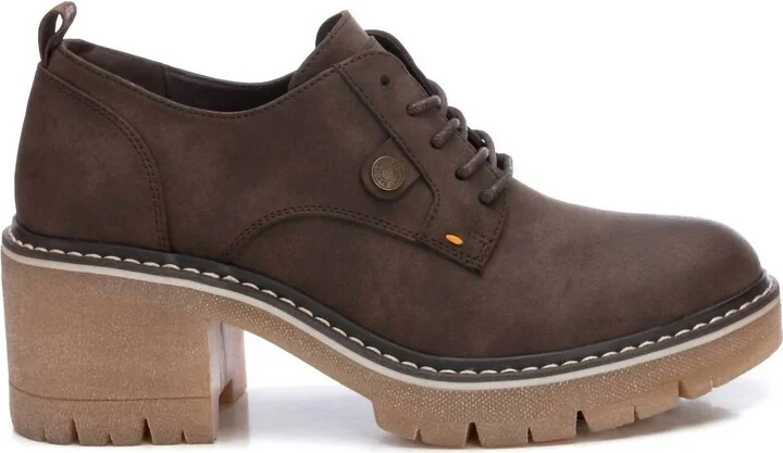 Women's Lace-Up Moccasin In Brown