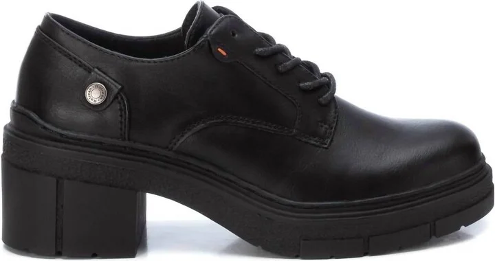 Women's Lace-Up Shoes In Black