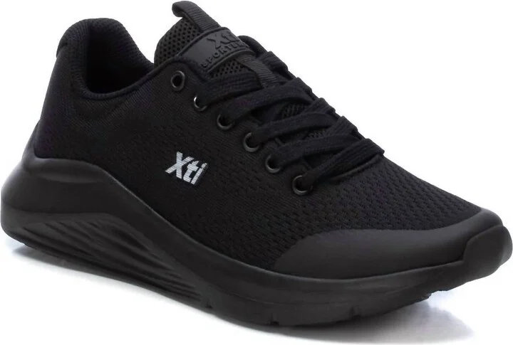 Women's Lace-Up Sneakers In Black