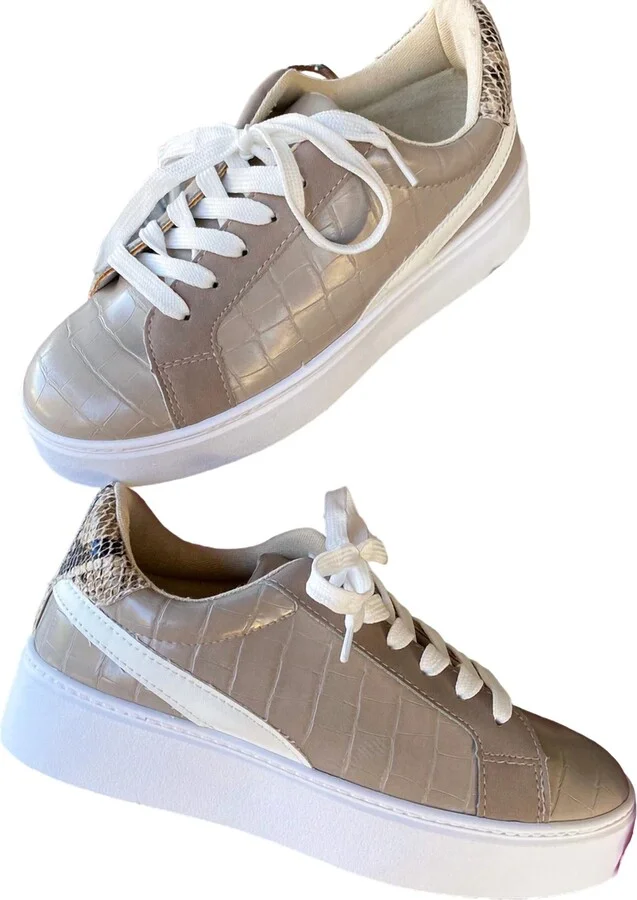 Women's Lace Up Sneakers In Tan