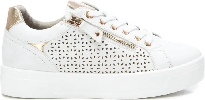 Women's Lace-Up Sneakers In White