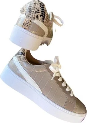Women's Lace Up Sneakers - Qupid US9 - Image 2