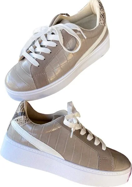 Women's Lace Up Sneakers - Qupid US9
