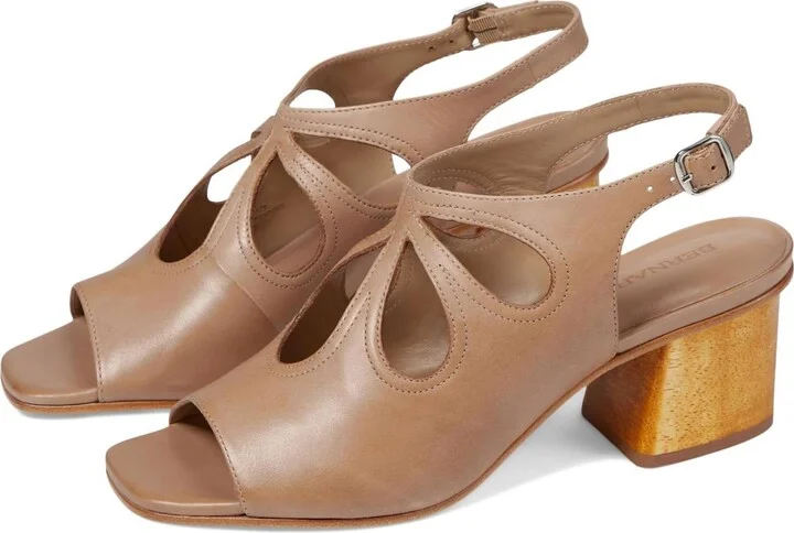 Women's Lainey Sandals - Medium In Sand Glove Leather