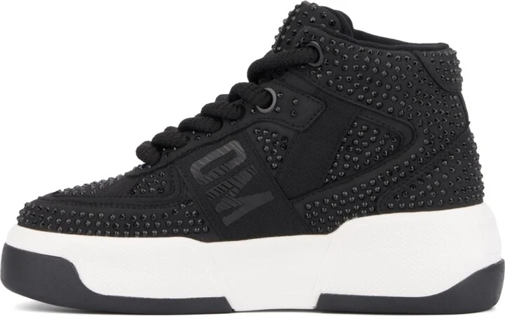 Women's Lamia Low Top Sneaker - Image 9