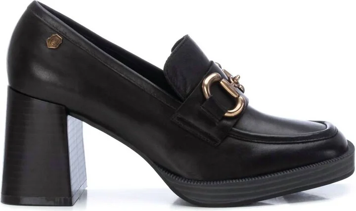Women's Leather Heeled Loafers In Black