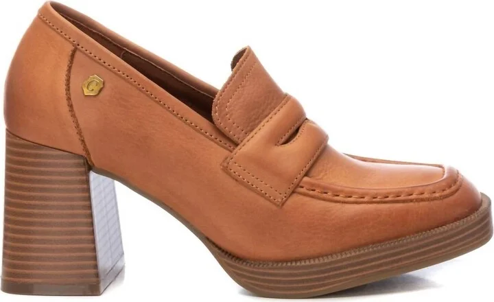 Women's Leather Heeled Loafers In Camel