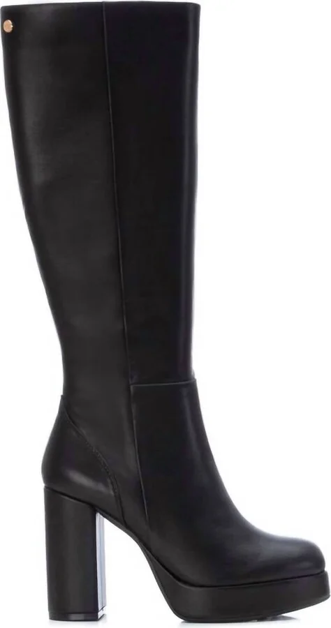 Women's Leather Lateral Zip Boots In Black