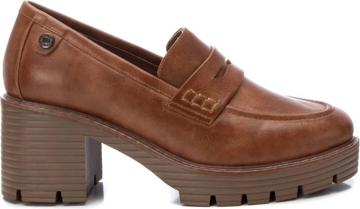 Women's Leather Moccasins In Camel