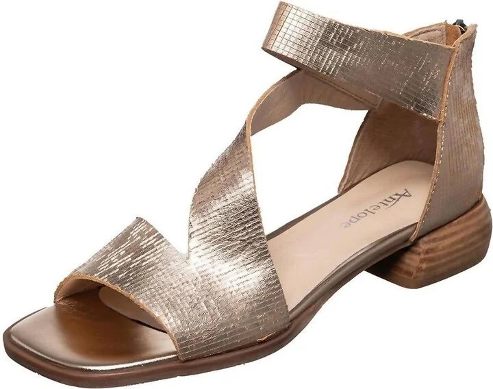 Women's Leigh Sandal In Gold