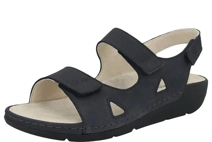Women's Leona Sandal In Black