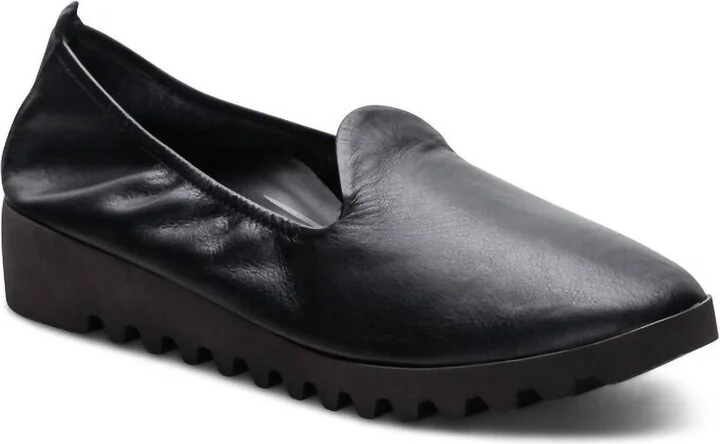 Women's Liz Arch Support Slip On Shoes In Black