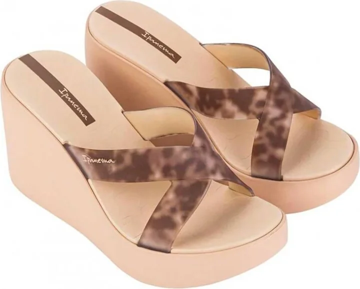Women's Lofty Leopard Wedge Sandal In Beige