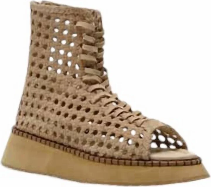 Women's Luca Lace Up Sandal In Creme Suede