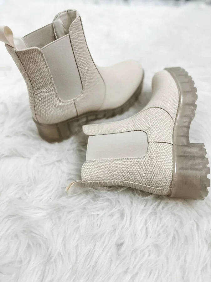 Women's Margo Lizard Bootie In Natural
