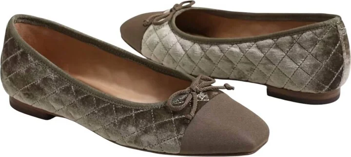 Women's Marilyn Ballet Flat In Dark Silver Sage