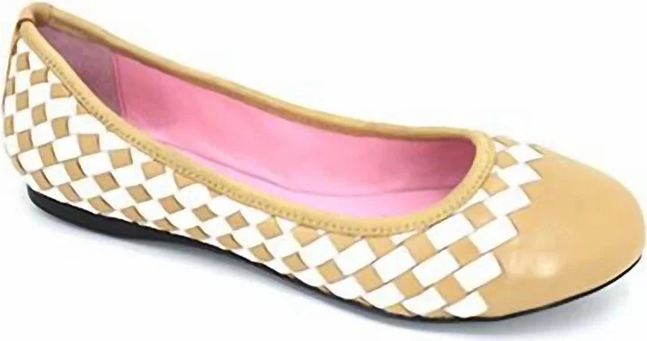 Women's Mattie Ballet Flats In Tan
