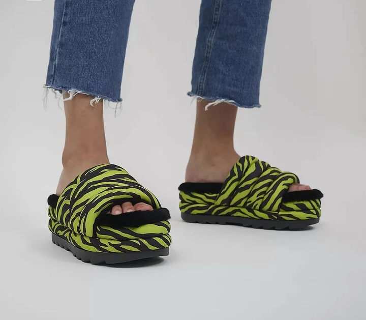 Women's Maxi Slide Sandals In Klm