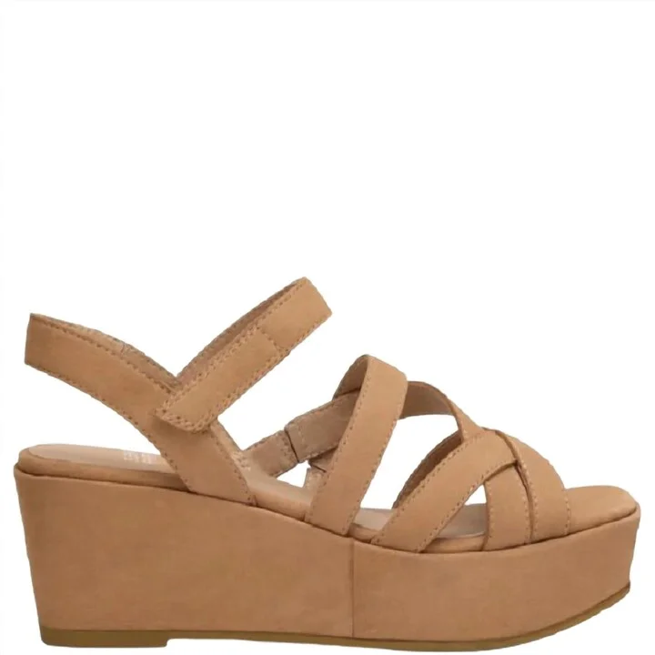 Women's Mazy Sandal In Latte
