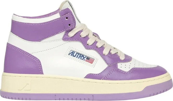 Women's Medalist Mid Sneakers In White & Lavender