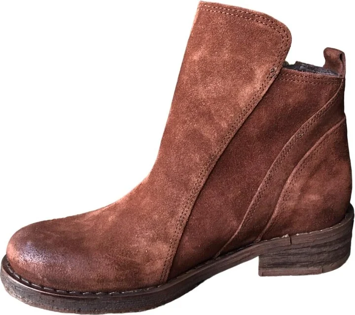 Women's Melissa Boot In Brown