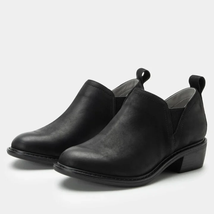 Women's Merle Bootie In Burnished Black