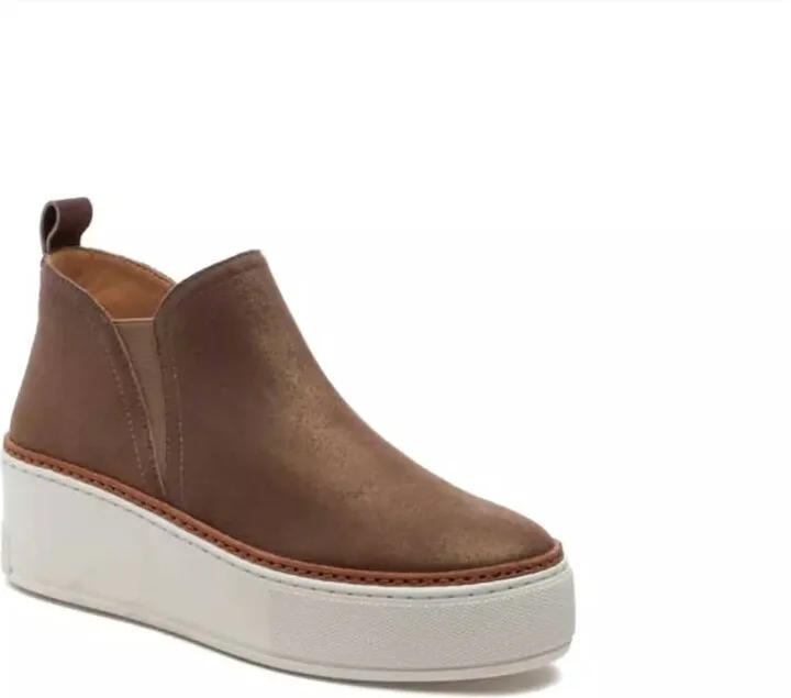 Women's Mika Sneakers In Bronze Brush Suede