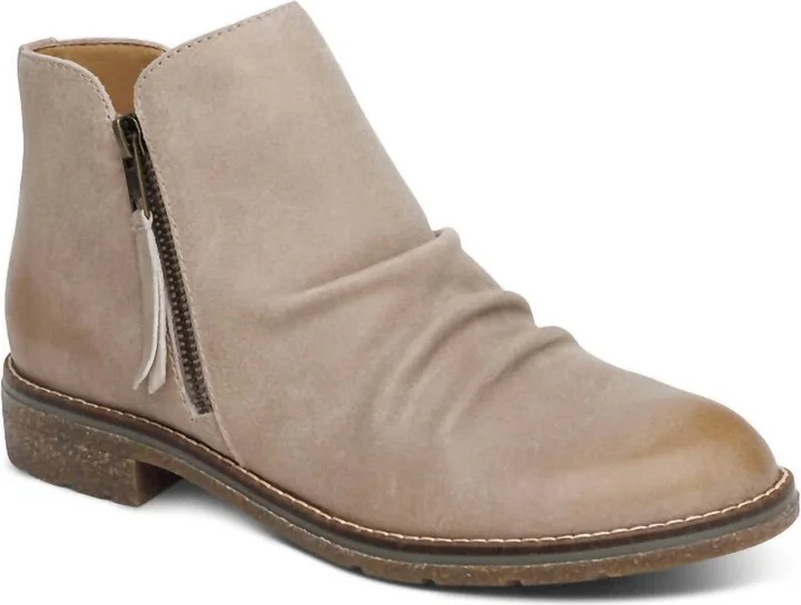 Women's Mila Low Boot In Taupe