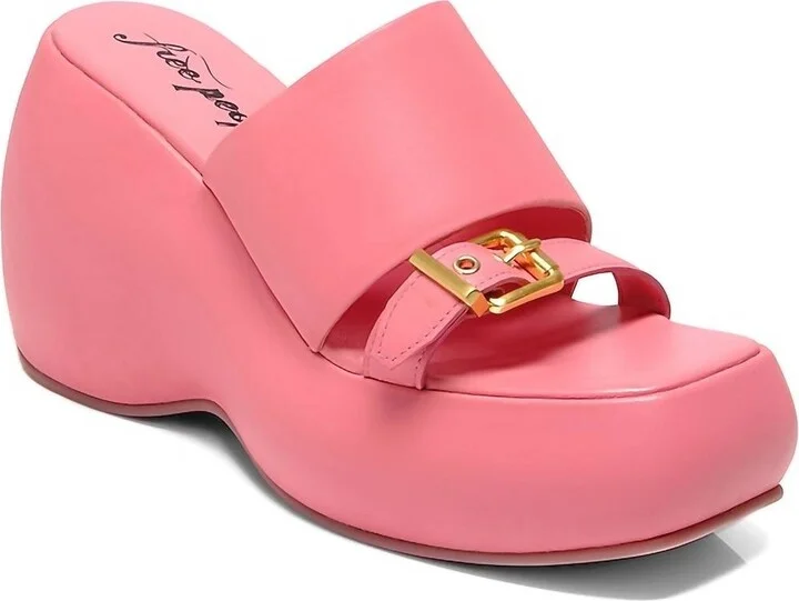 Women's Mila Wedge Sandal In Watermelon