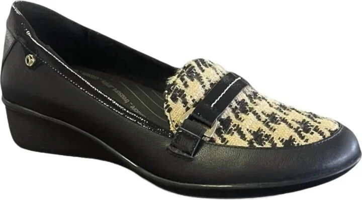 Women's Montmarte Wedge Loafer In Houndstooth